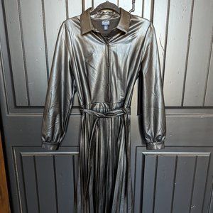 NWOT Scoop Women's Faux Leather Pleated Midi Dress, Size Medium